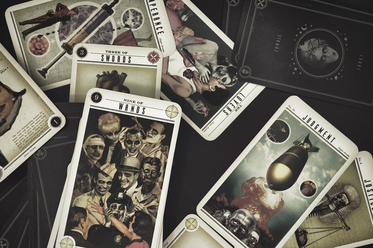 タロット占いを独学するためのおすすめ講座は？