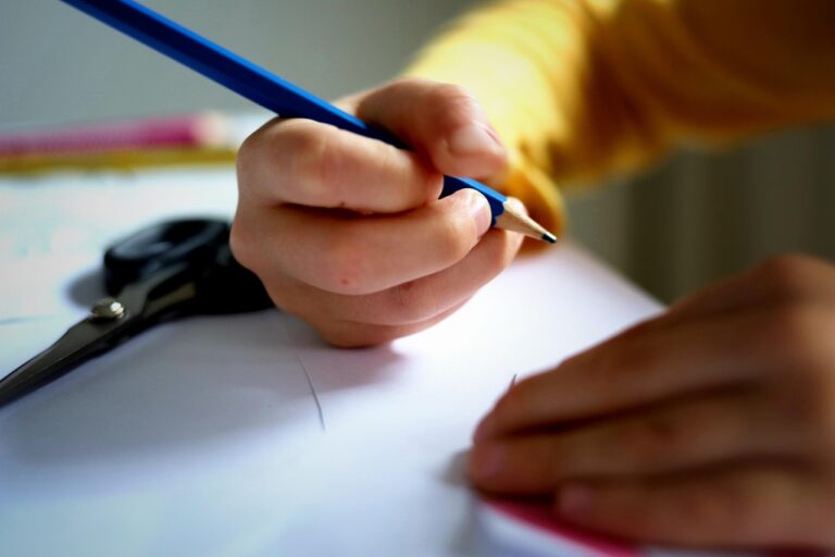 タロットの学び方はどれがベスト？比較して選ぶポイントを解説！